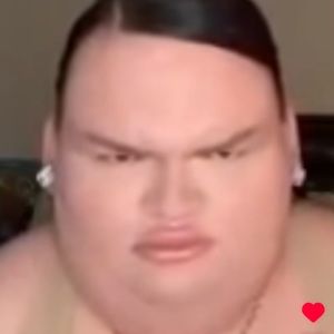 Meet your Posher, Kasandra